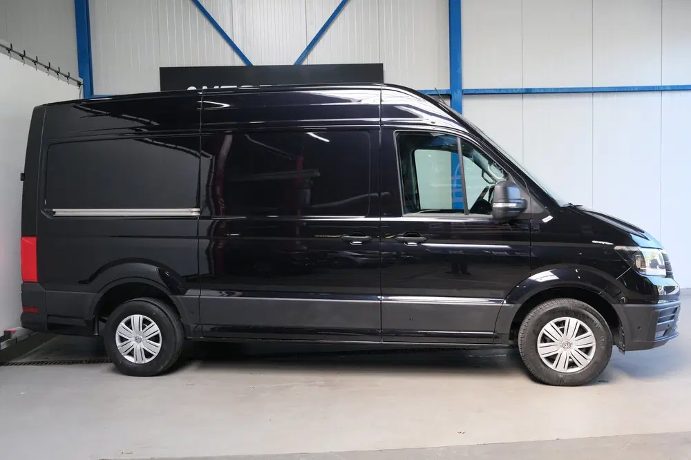 Volkswagen Crafter 35 2.0 TDI L3H3 Highline Automaat uit 2022, foto 2