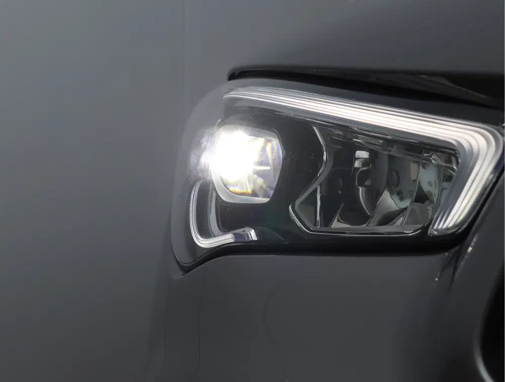 Mercedes-Benz CLA 250 e AMG-line uit 2021, foto 9