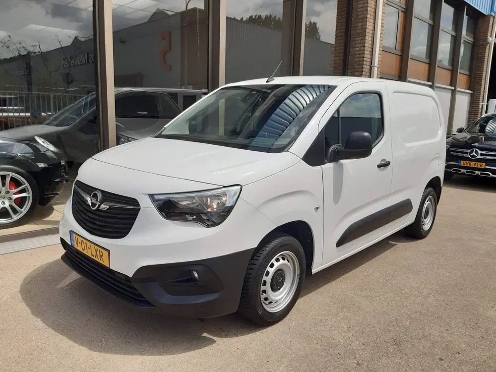 Opel Combo 102Pk Airco Cruisecontrol Achteruitrijcame uit 2022, foto 3