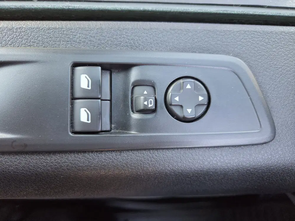 Opel Vivaro uit 2022, foto 13