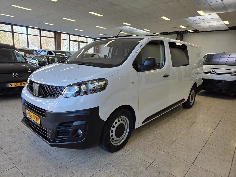 Peugeot Expert uit 2022, foto 12