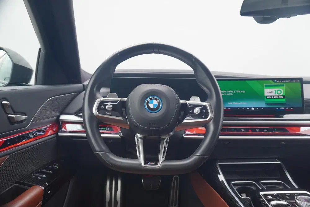 BMW 7-serie 750e xDrive uit 2024, foto 8