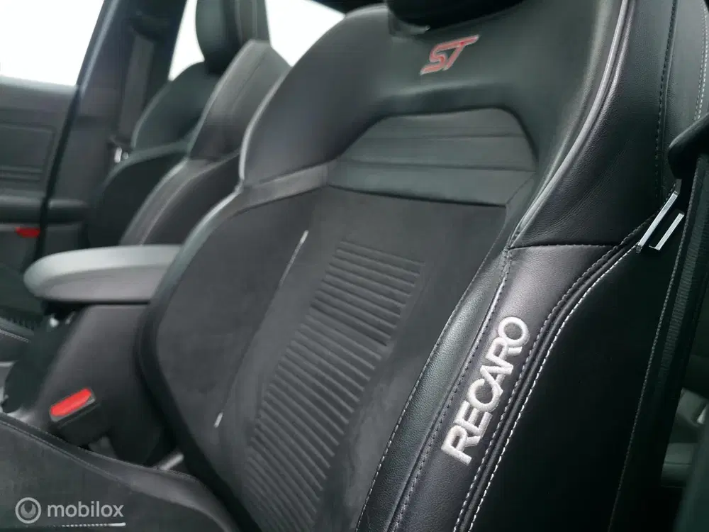 Ford Focus 2.3 ST-3 uit 2021, foto 9