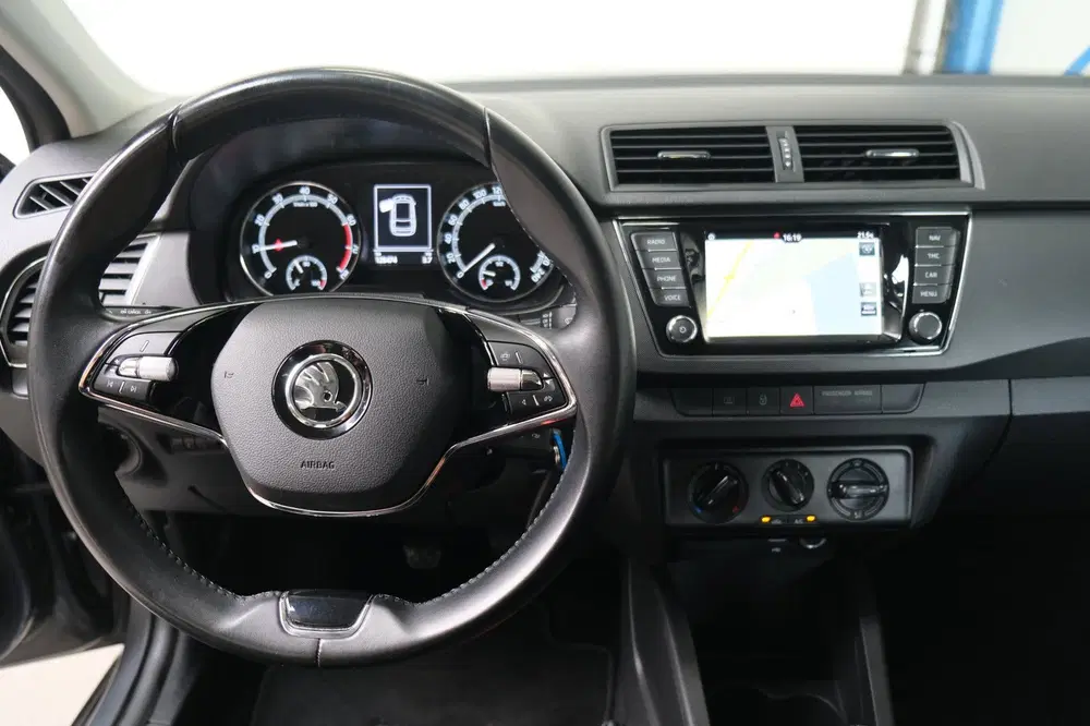 Skoda Fabia 1.0 TSI Ambition uit 2022, foto 14