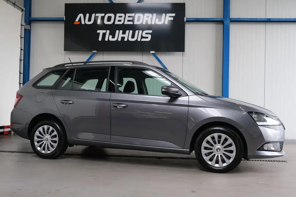 Skoda Fabia 1.0 TSI Ambition uit 2022, foto 2