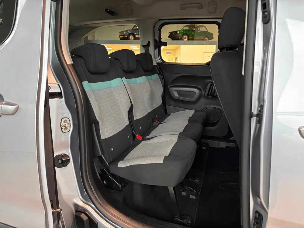 Citroën Berlingo Citroen Berlingo XL 1.2 PureTech Live 7p. uit 2021, foto 5