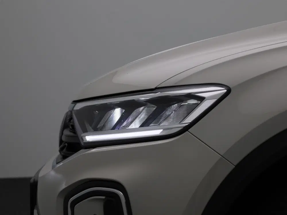 Volkswagen T-Roc 1.0 TSI Life uit 2024, foto 15