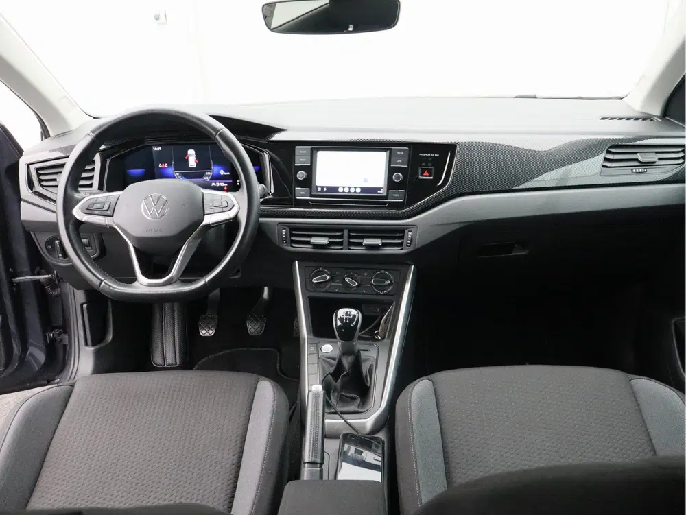 Volkswagen Polo 1.0 TSI Life uit 2022, foto 2