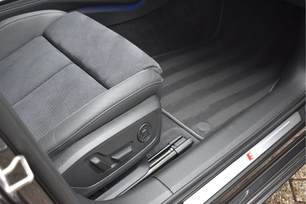 Audi A6 55 TFSI e Quattro S-Line Competition Soft uit 2023, foto 10