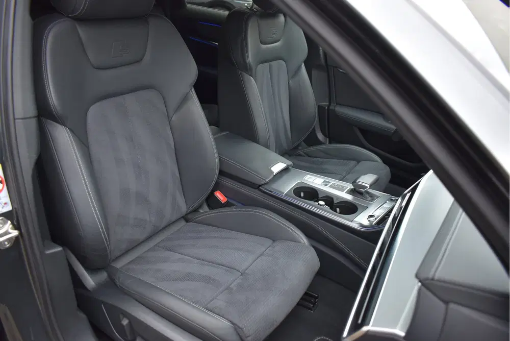 Audi A6 55 TFSI e Quattro S-Line Competition Soft uit 2023, foto 8