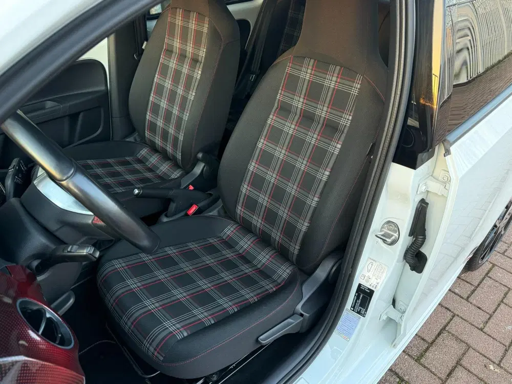 Volkswagen up! 1.0 TSI GTI uit 2019, foto 14