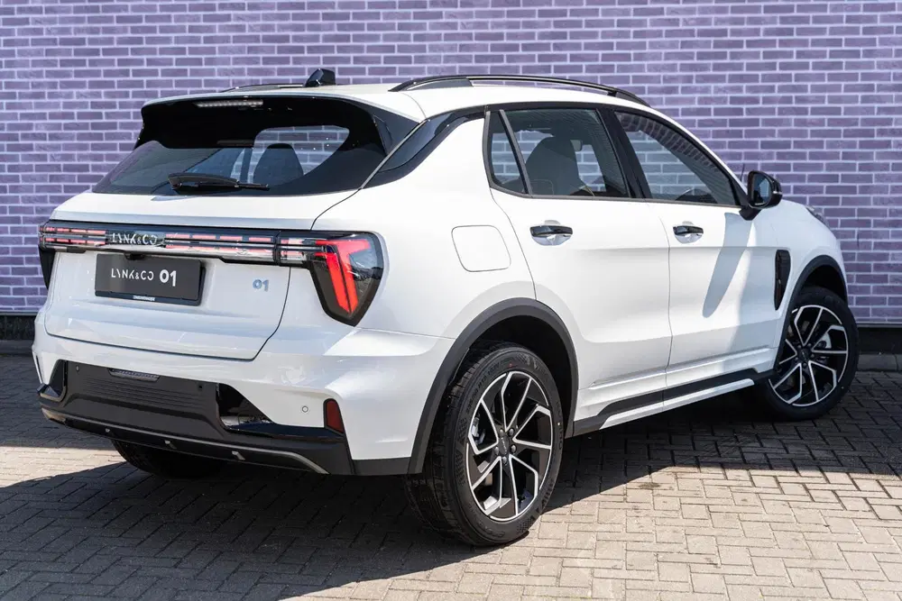 Lynk & Co 01 1.5 Core PHEV uit 2025, foto 6