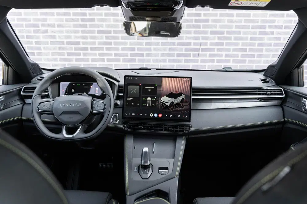 Lynk & Co 01 1.5 Core PHEV uit 2025, foto 8