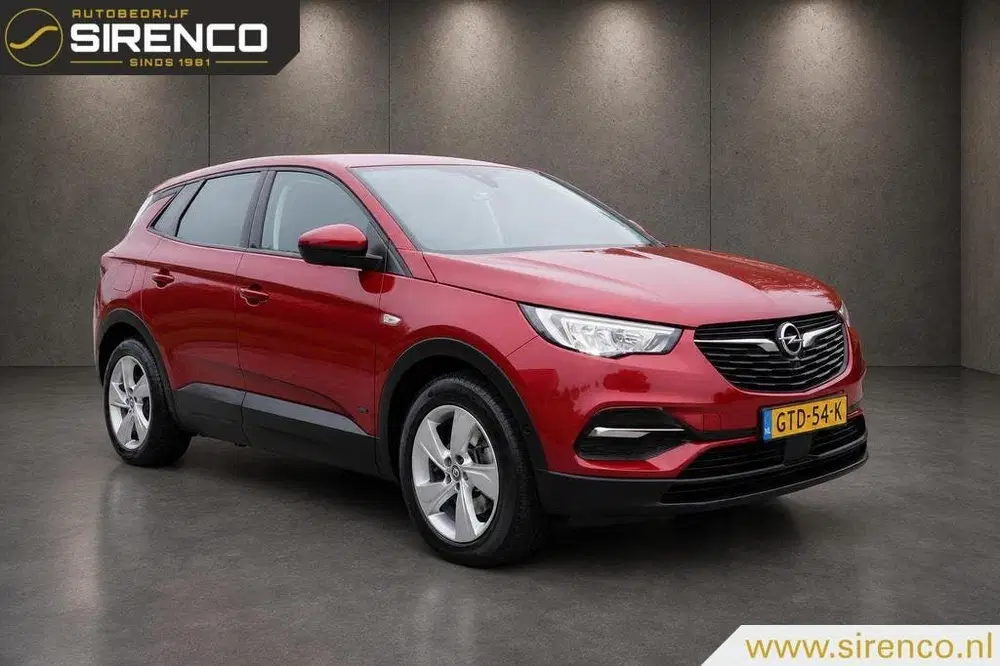 Opel Grandland 1.6 Turbo Hybrid uit 2021, foto 2