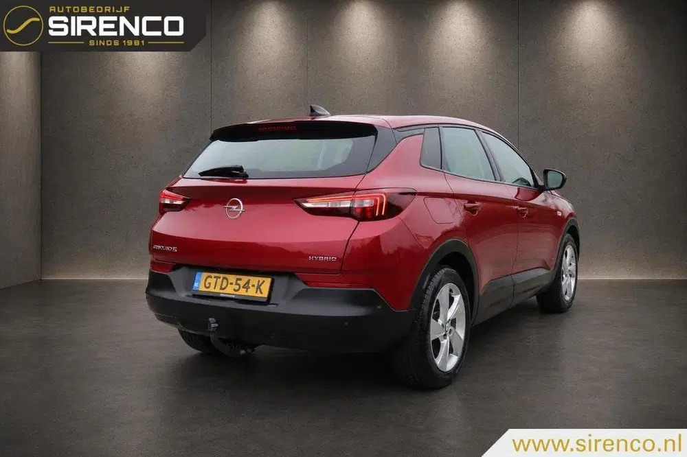 Opel Grandland 1.6 Turbo Hybrid uit 2021, foto 3