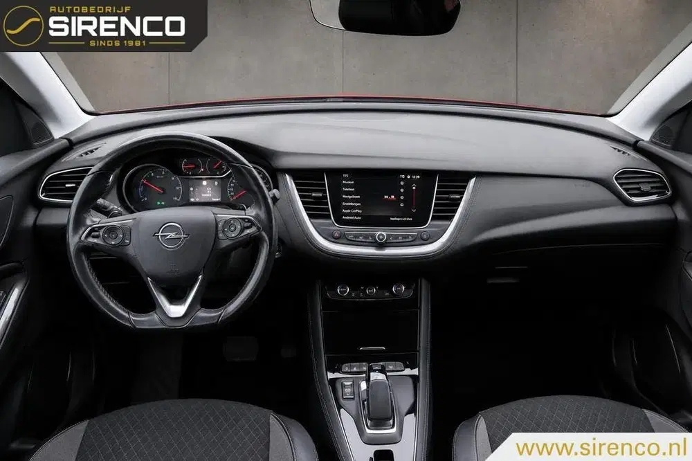 Opel Grandland 1.6 Turbo Hybrid uit 2021, foto 5