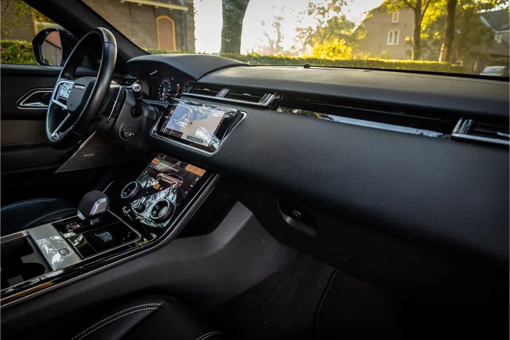 Land Rover Range Rover Velar 2.0 P400e SE Meridian Surround uit 2021, foto 13