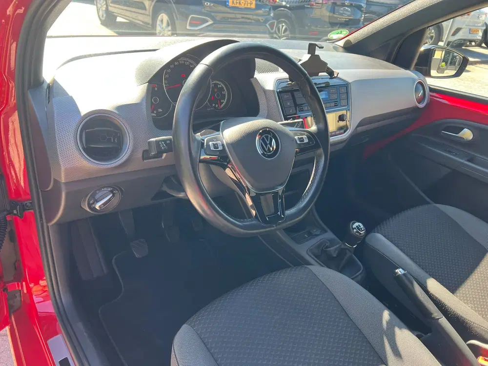 Volkswagen up! 1.0 airco uit 2022, foto 2