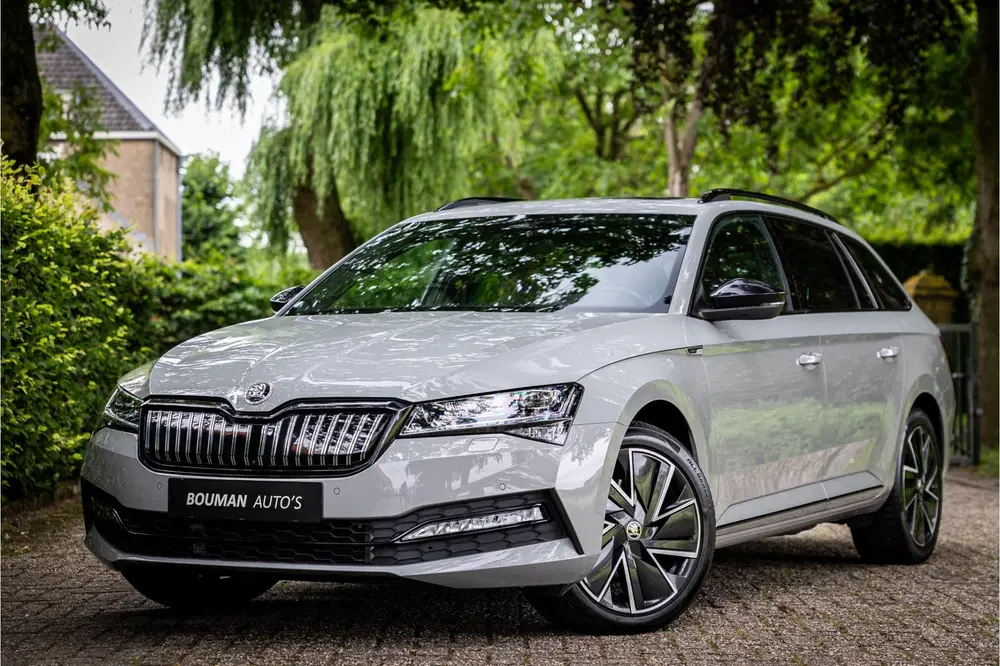 Skoda Superb 1.4 TSI iV Sportline Business Panorama Ma uit 2023