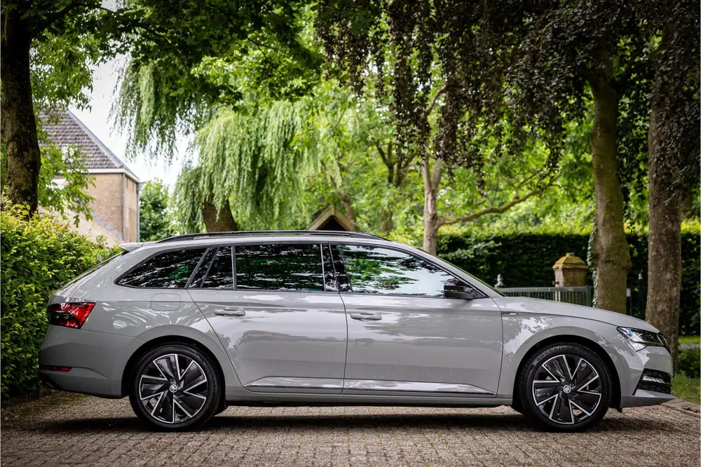 Skoda Superb 1.4 TSI iV Sportline Business Panorama Ma uit 2023, foto 15