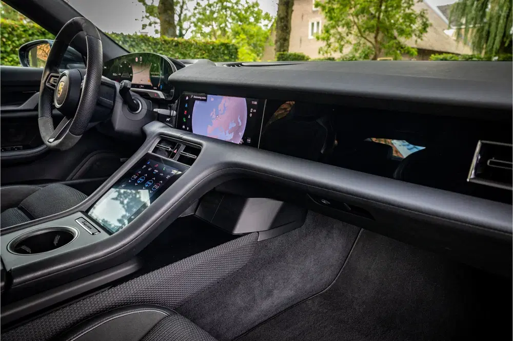 Porsche Taycan 4S Performance 93 kWh Vierwielbesturing In uit 2021, foto 12