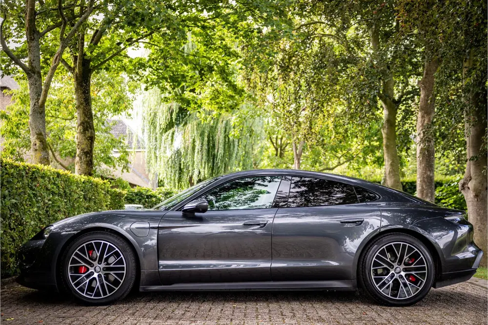 Porsche Taycan 4S Performance 93 kWh Vierwielbesturing In uit 2021, foto 3
