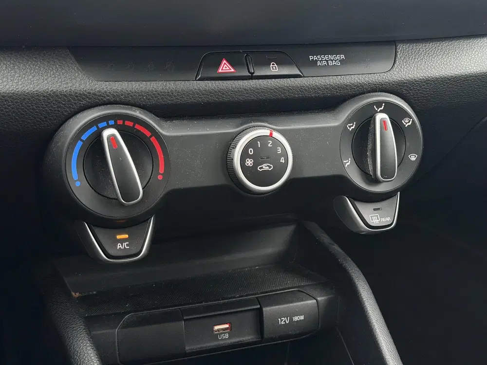 Kia Stonic 1.0 T-GDi MHEV DynamicLine uit 2021, foto 15