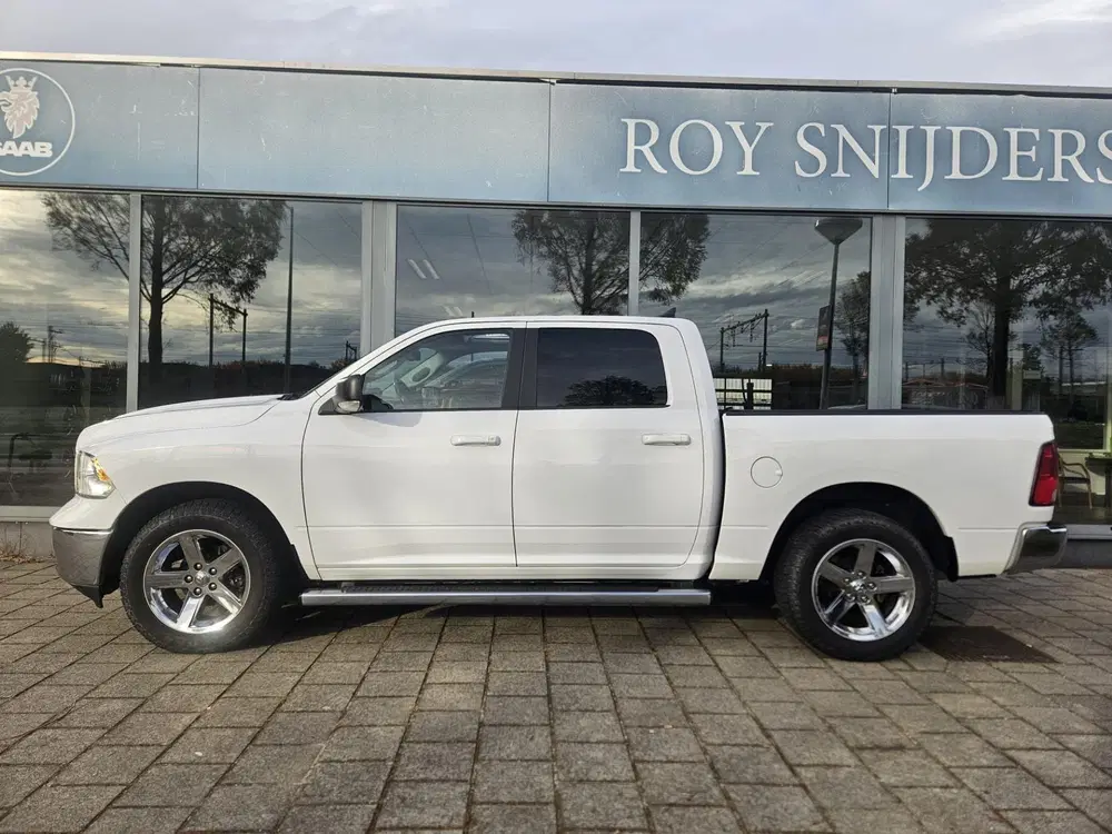 Dodge RAM 5.7 V8 Quad Cab 6'4 Laramie uit 2020, foto 2