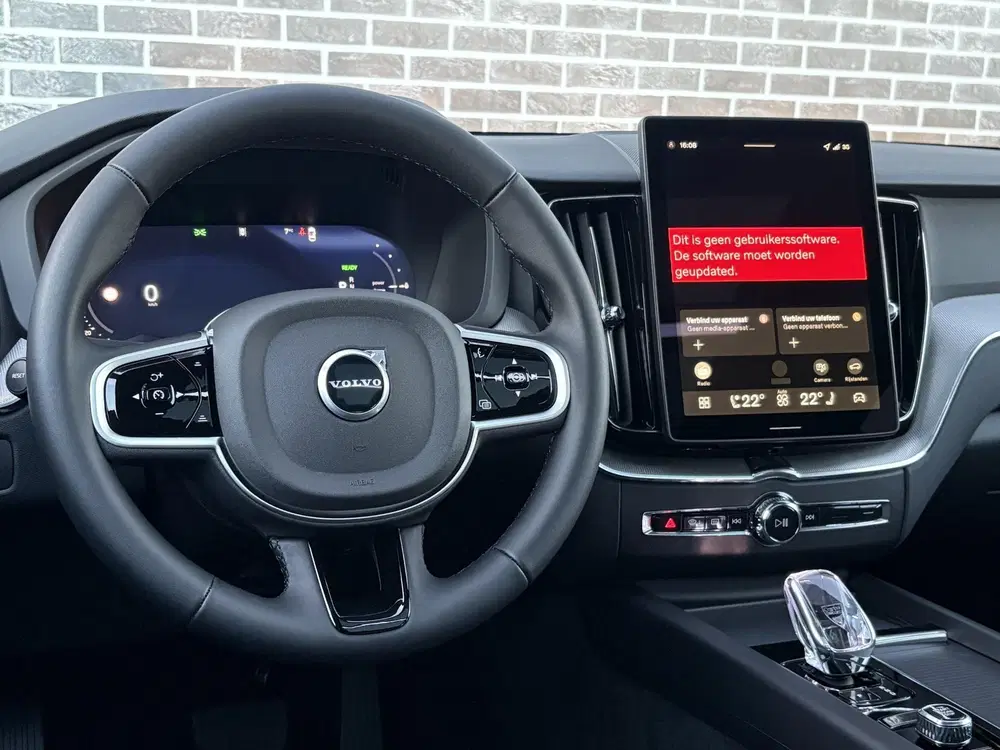 Volvo XC60 2.0 T6 Plug-in hybrid AWD Plus Black Editi uit 2026, foto 2