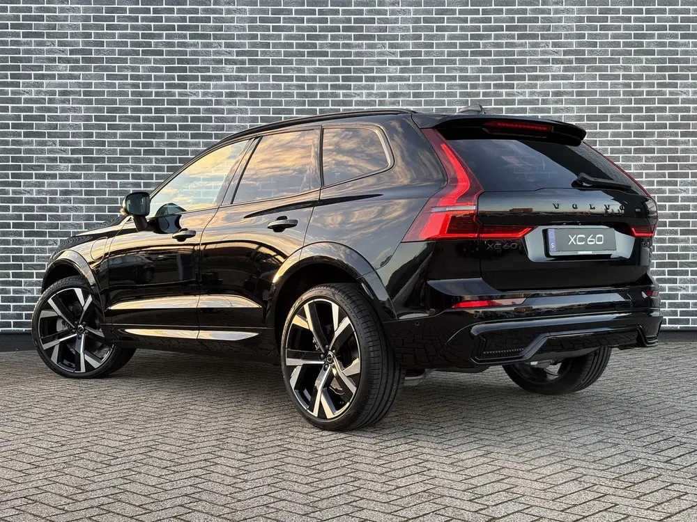 Volvo XC60 2.0 T6 Plug-in hybrid AWD Plus Black Editi uit 2026, foto 5