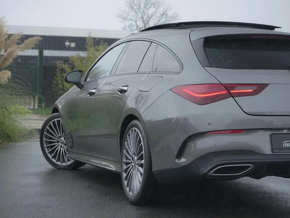 Mercedes-Benz CLA Mercedes CLA-klasse Shooting Brake 180 AMG uit 2023, foto 14