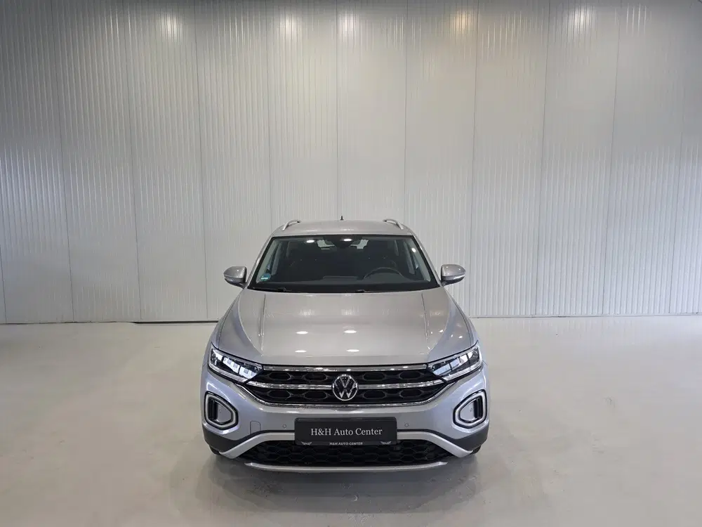 Volkswagen T-Roc 1.5 TSI Life uit 2025, foto 2
