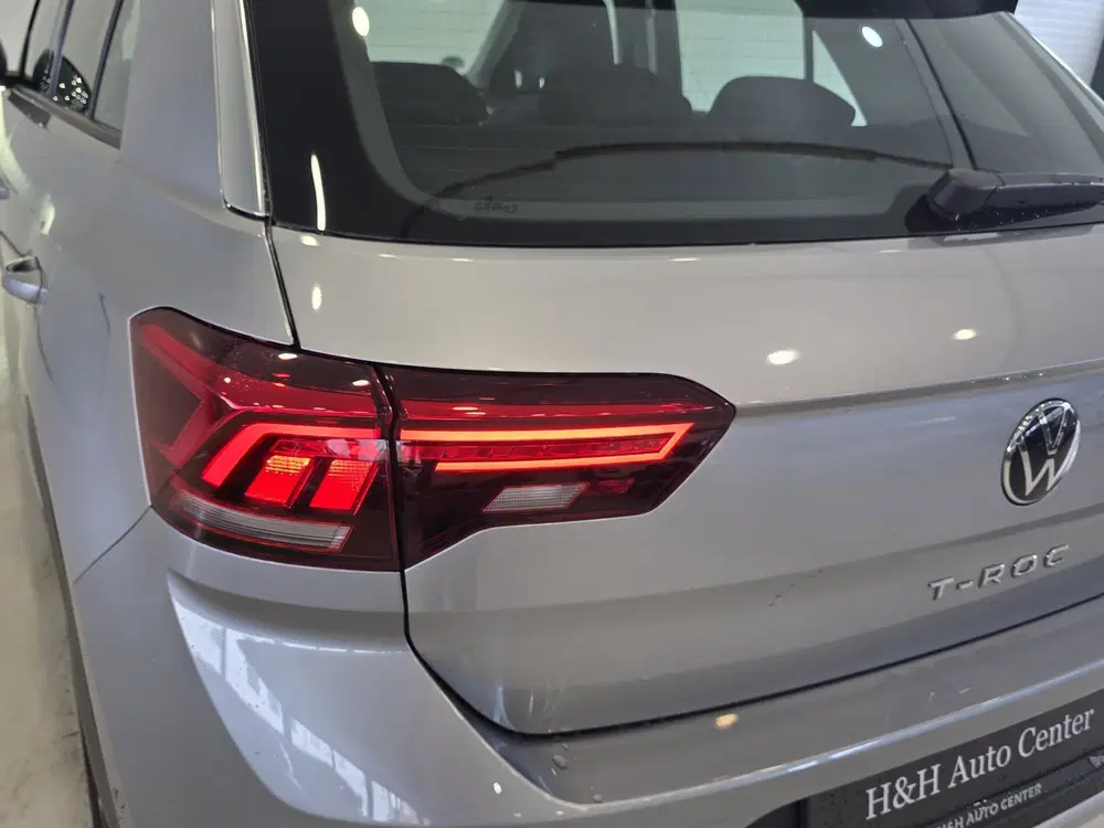 Volkswagen T-Roc 1.5 TSI Life uit 2025, foto 6