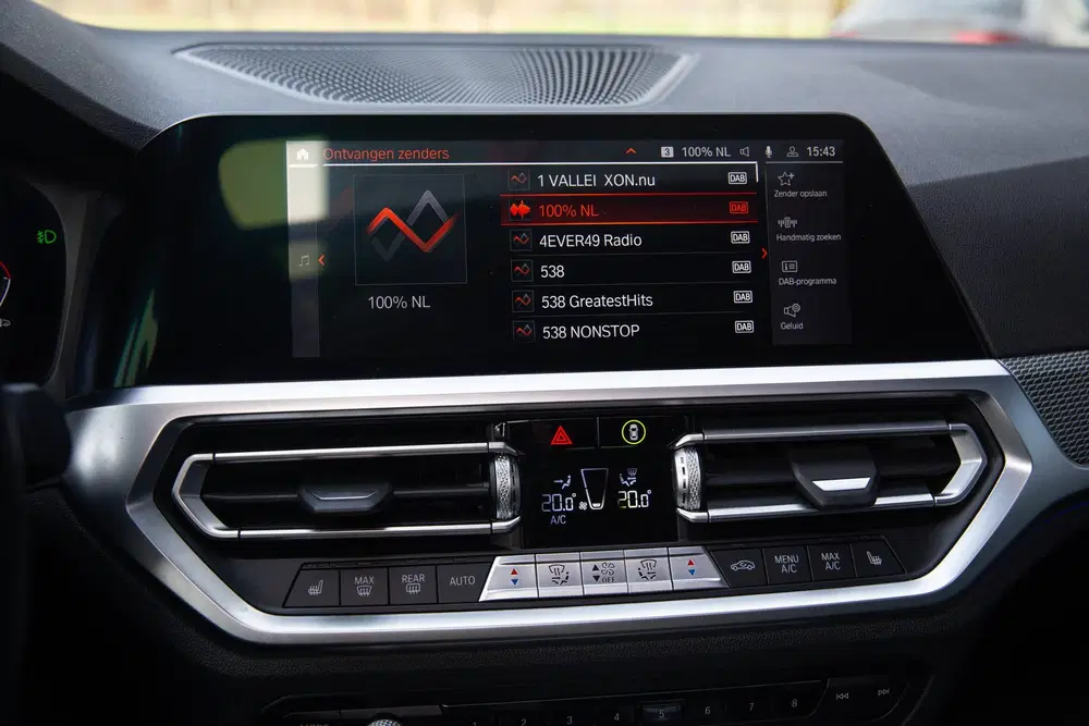 BMW 3-serie 3 Serie Touring 330i High Executive M-Spor uit 2021, foto 13