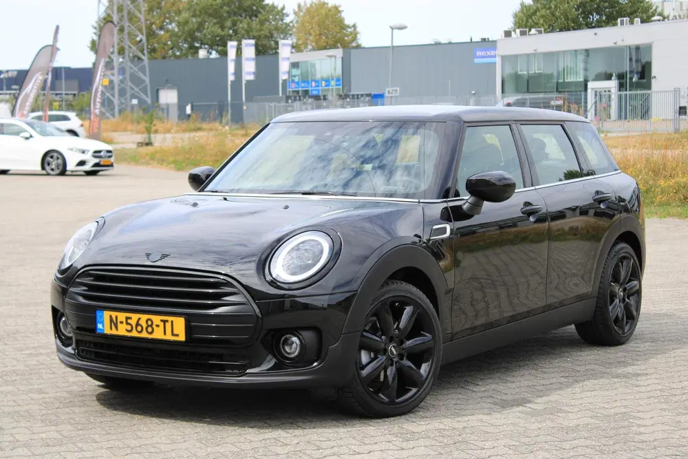 Mini Clubman Cooper Camera uit 2022, foto 4