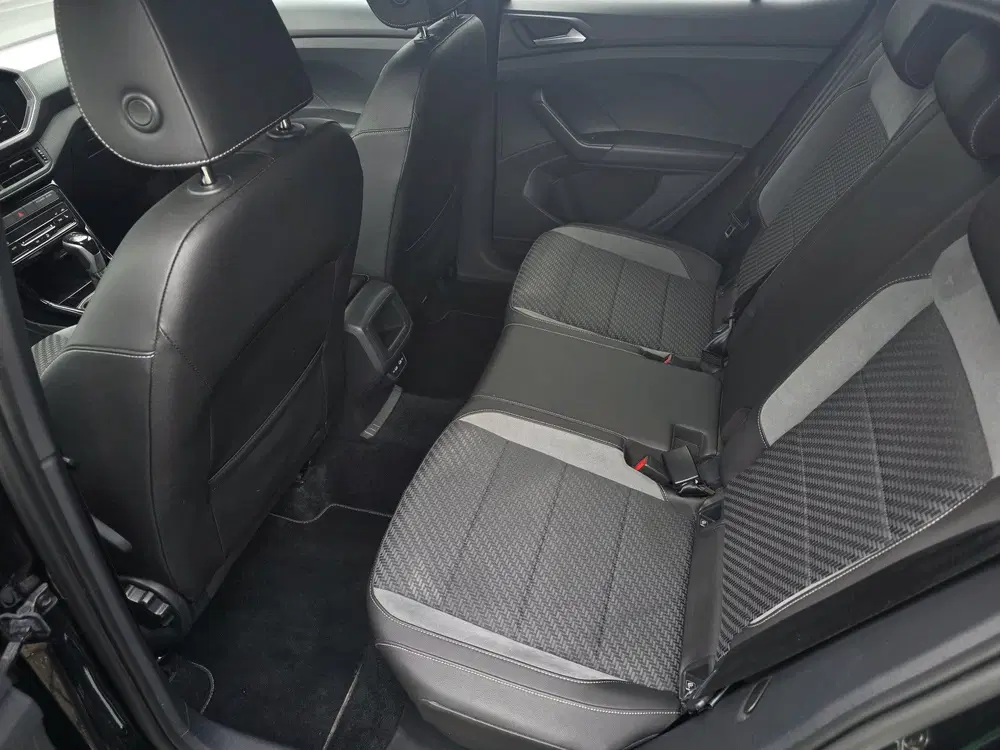 Volkswagen T-Cross 1.0 TSI R-Line 111PK uit 2022, foto 11