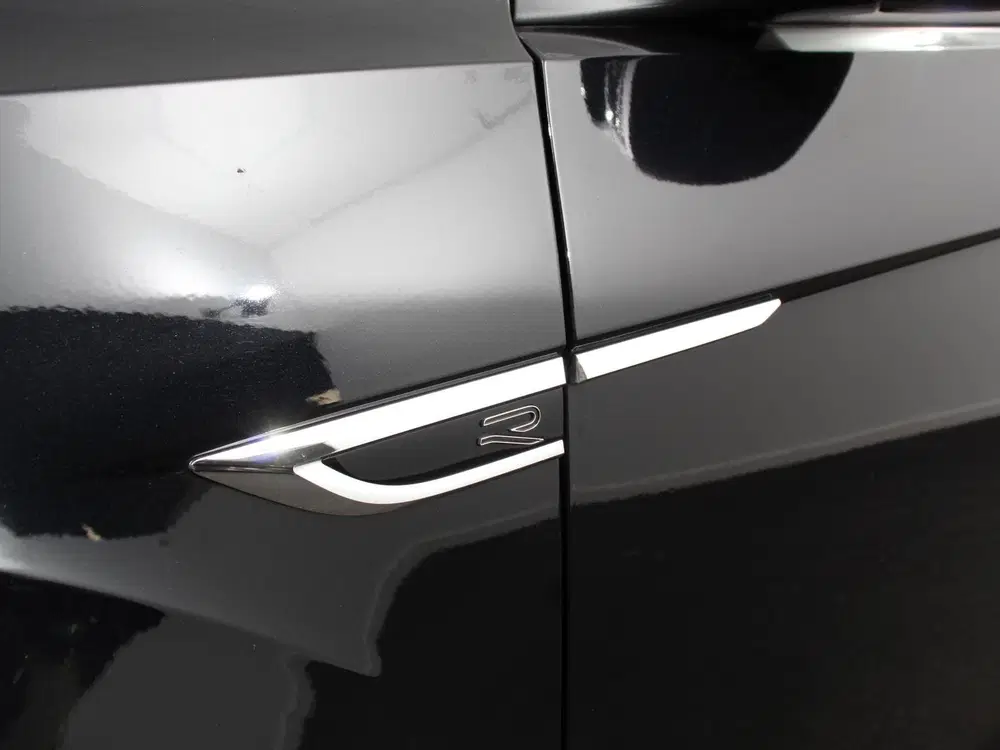 Volkswagen T-Roc 1.5 TSI 150pk Automaat R-Line Edition Navi uit 2025, foto 10
