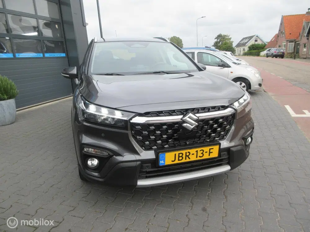 Suzuki S-Cross 1.4 Boosterjet Select Smart Hybrid 9500km uit 2025, foto 2
