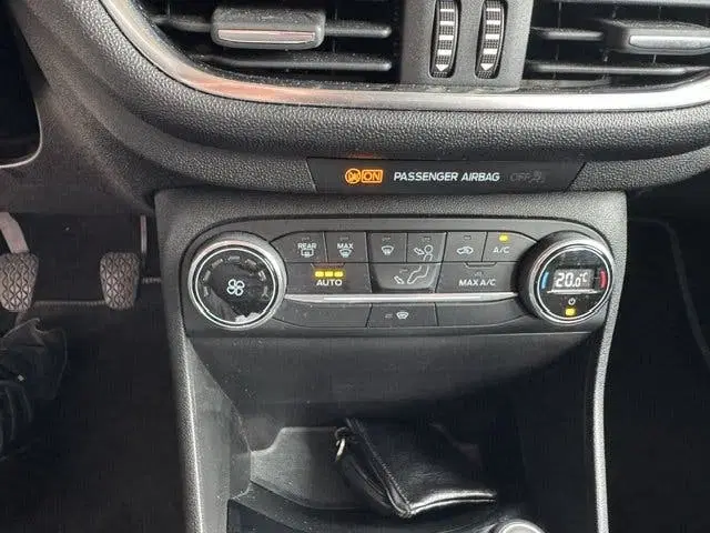Ford Fiesta 1.0 ECOBOOST TITANIUM 5-DRS. APPLE CARPLAY uit 2019, foto 12