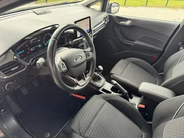 Ford Fiesta 1.0 ECOBOOST TITANIUM 5-DRS. APPLE CARPLAY uit 2019, foto 6