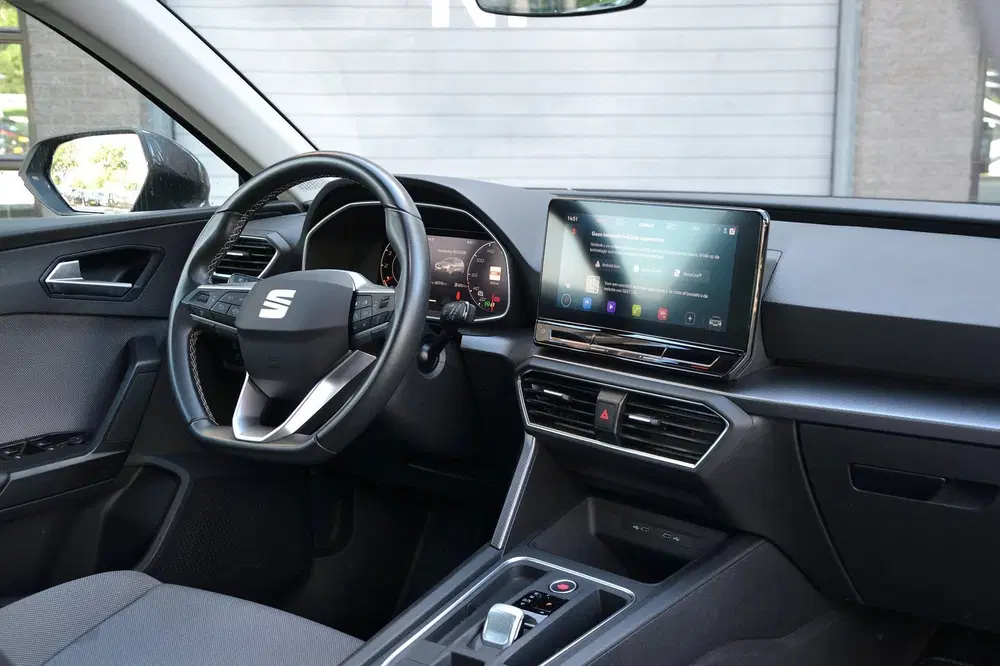 SEAT Leon 1.0 eTSI Style Automaat uit 2024, foto 9