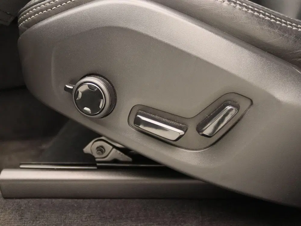 Volvo XC90 2.0 T8 Twin Engine AWD Inscription 7P uit 2020, foto 14