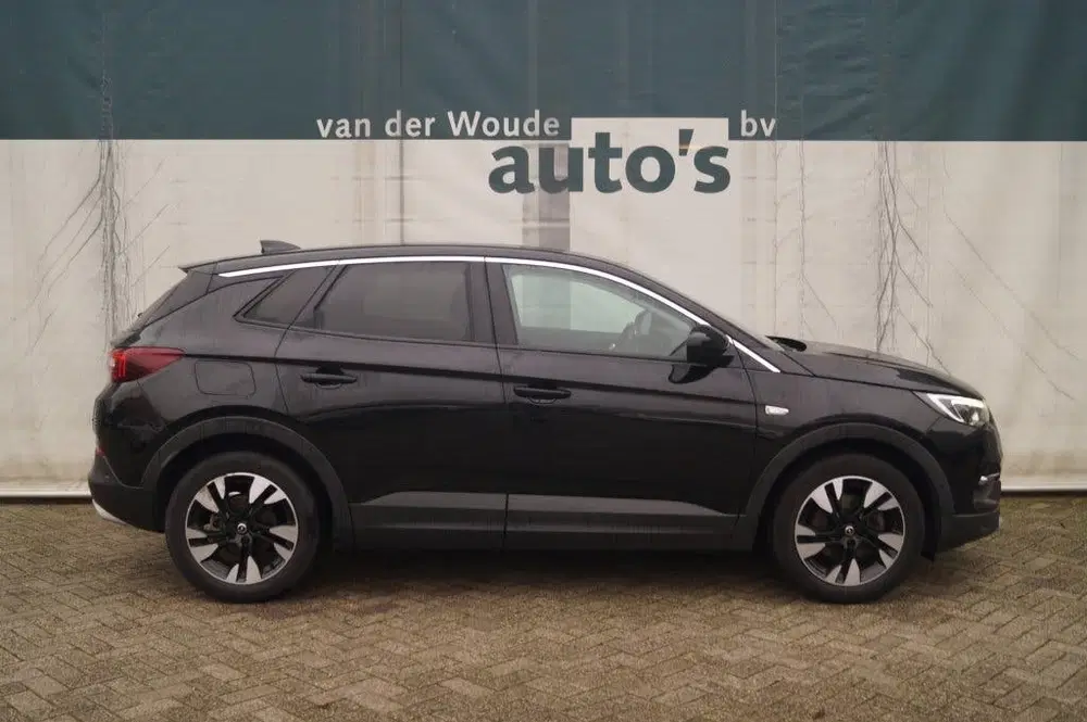 Opel Grandland 1.2 Turbo 130pk Business Executive -NAVI-E uit 2020, foto 2