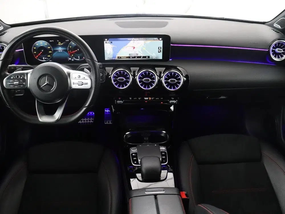 Mercedes-Benz A-Klasse Premium Plus uit 2019, foto 3