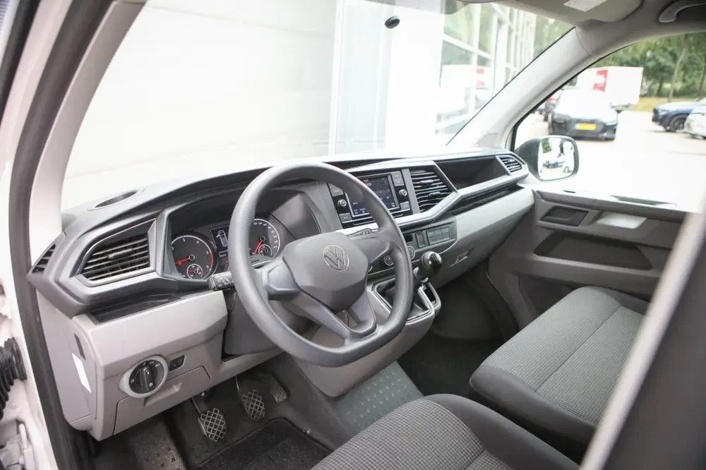 Volkswagen Transporter 2.0 TDI L1H1 uit 2022, foto 5
