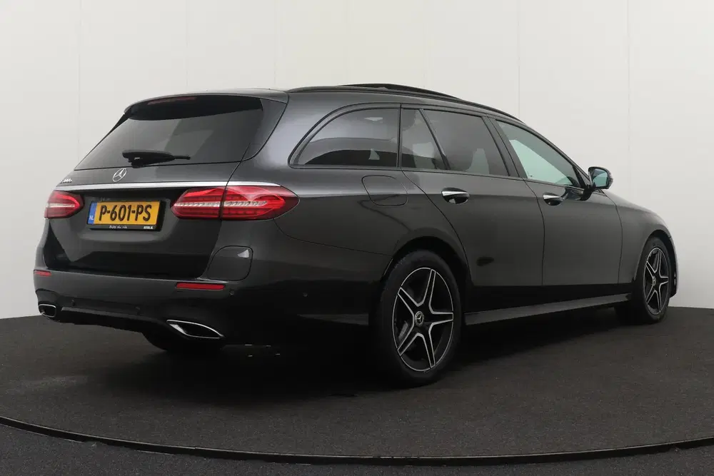 Mercedes-Benz E-Klasse 300 e Business Solution AMG Pa uit 2022, foto 2