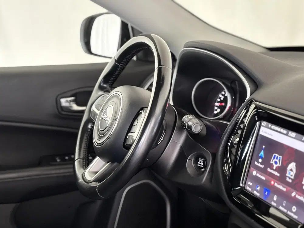 Jeep Compass 1.3T Night Eagle Liberty Edition uit 2021, foto 3