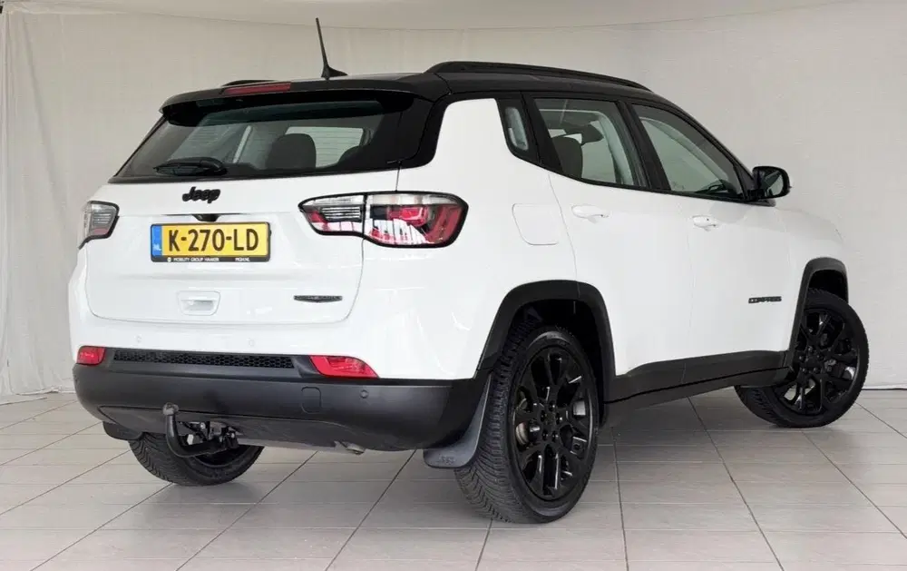 Jeep Compass 1.3T Night Eagle Liberty Edition uit 2021, foto 8