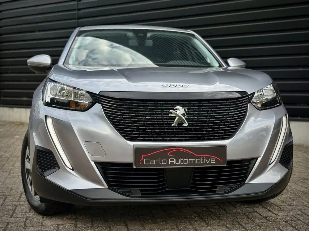 Peugeot 2008 1.2 PureTech Active NAVI uit 2021, foto 5