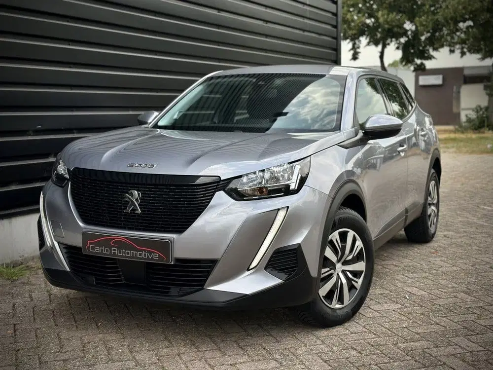 Peugeot 2008 1.2 PureTech Active NAVI uit 2021, foto 9